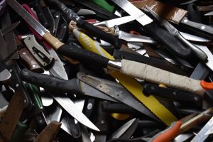 knives